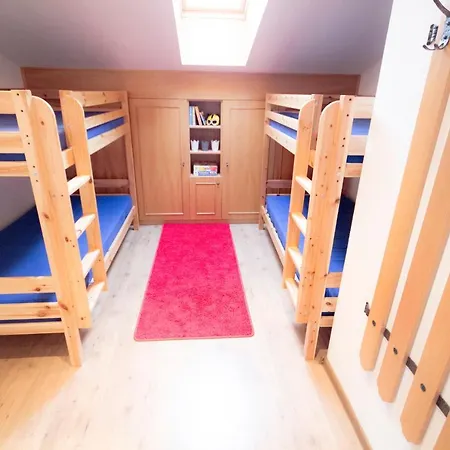 Daire Three Bedroom 2 Bath Apt Mari Alm Next To Ski Lift *