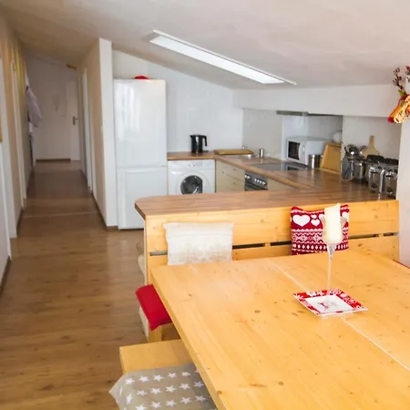 Daire Three Bedroom 2 Bath Apt Mari Alm Next To Ski Lift *